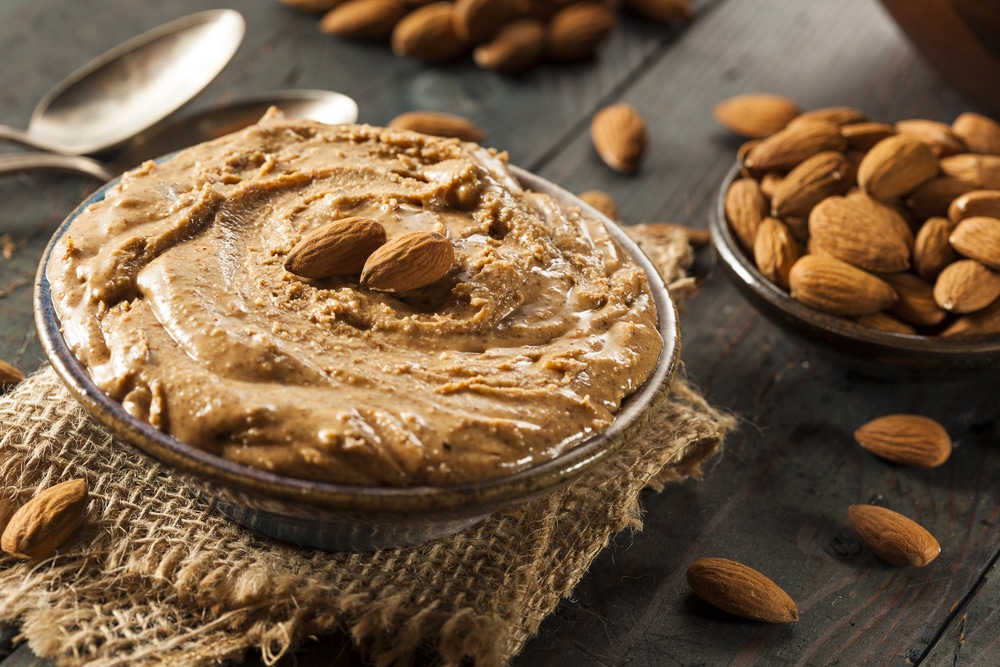 How to make almond butter at home