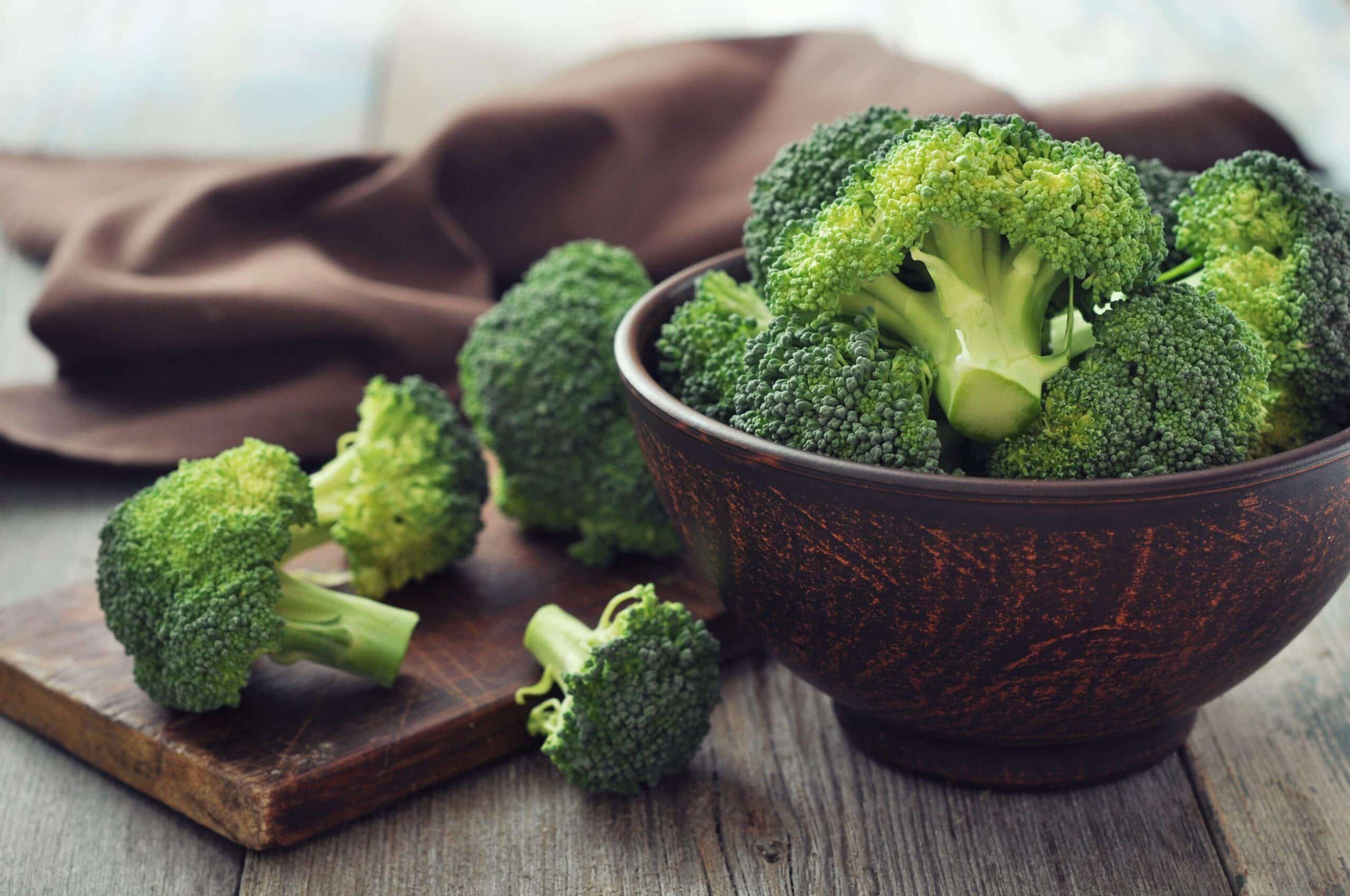 Broccoli - Benefits, Nutrition, Side Effects & Recipes - HealthifyMe