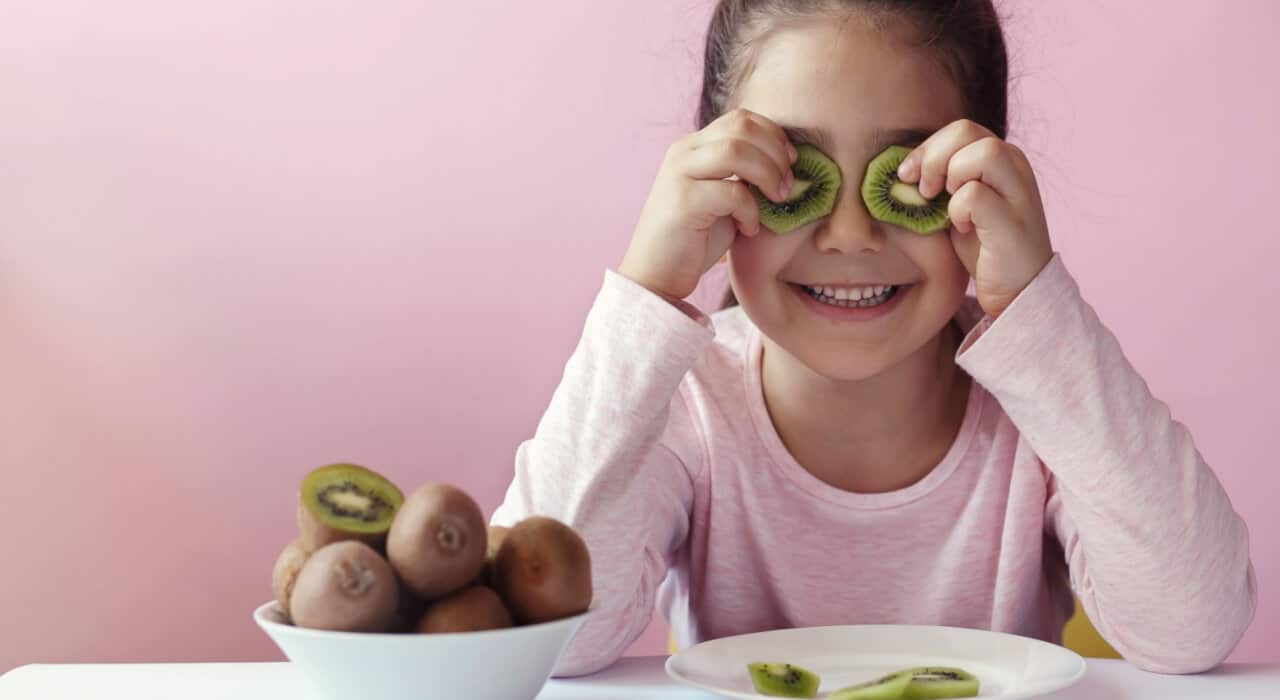 Superfruits: The Benefits of Kiwis –