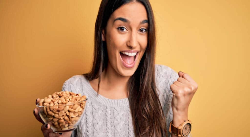 peanuts-benefits-nutritional-value-protein-recipes-healthifyme