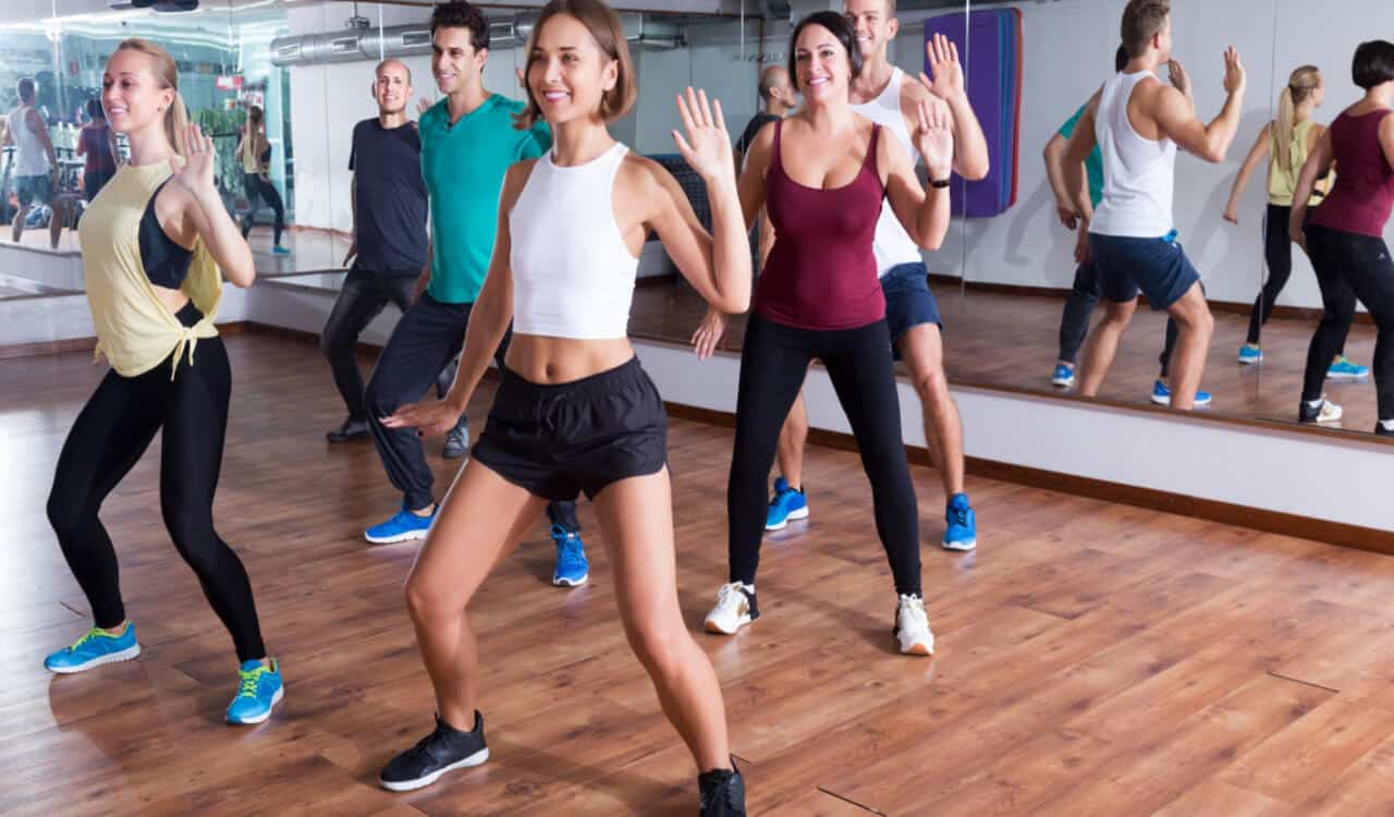 Zumba Dance – Pros and Cons You Can Expect