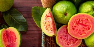 9 Amazing Health Benefits of Guava