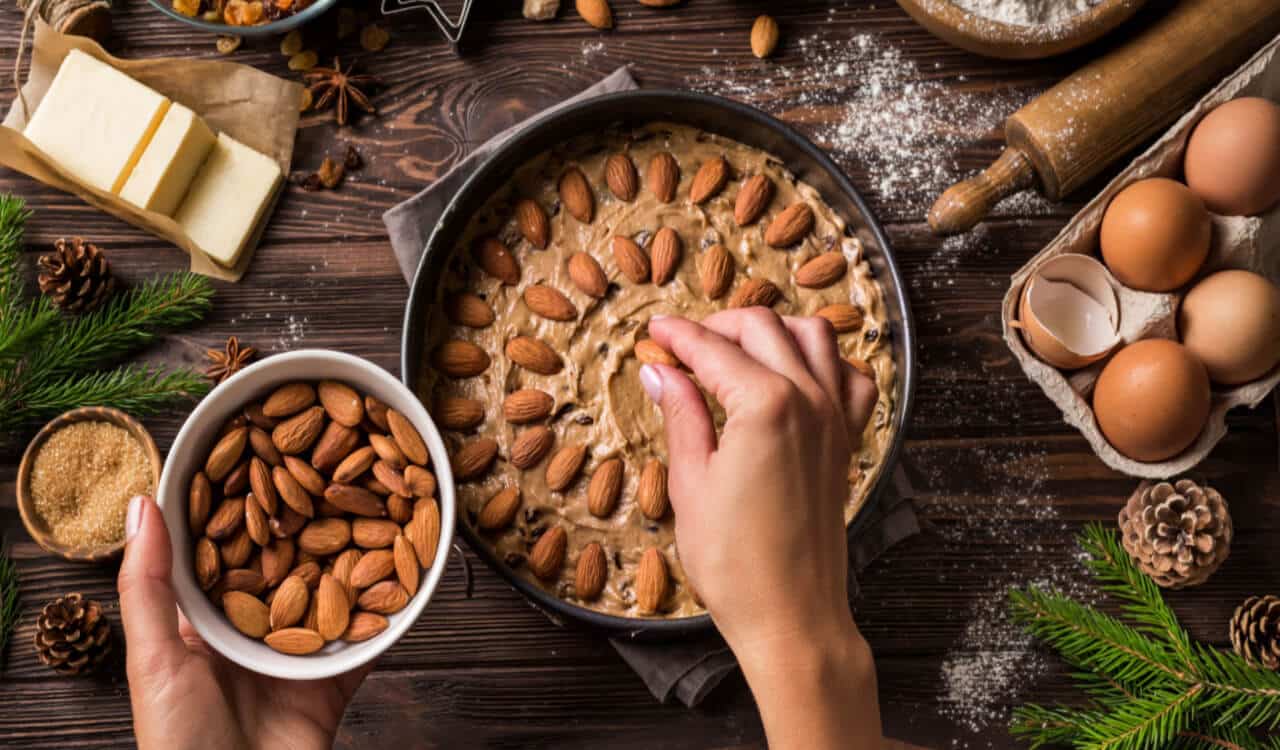 What are the pros and cons of eating raw almonds?