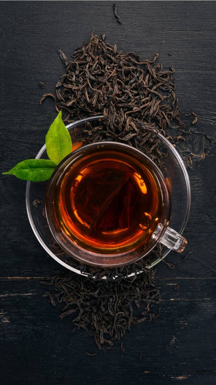 10 Amazing Benefits of Drinking Black Tea - HealthifyMe