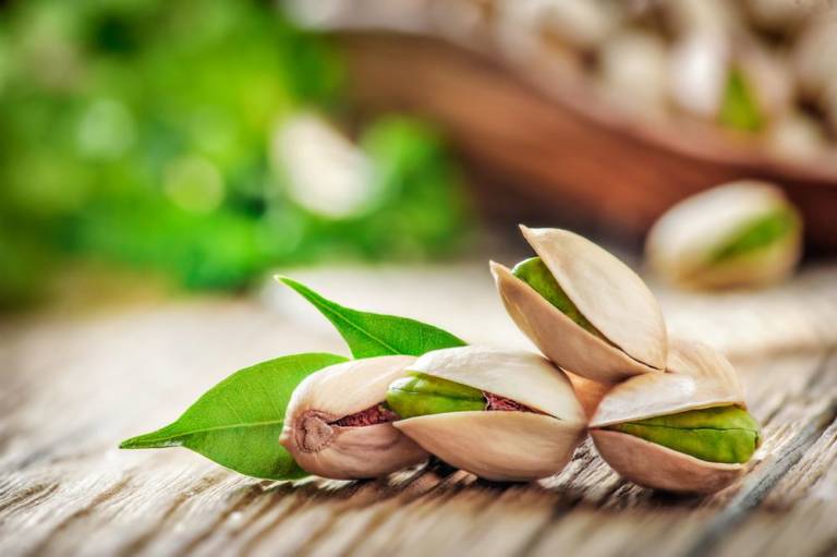 Pistachios Nutritional Value, Benefits And Side Effects HealthifyMe