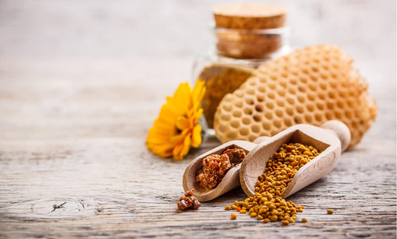Propolis: Benefits, Uses, and Possible Side Effects