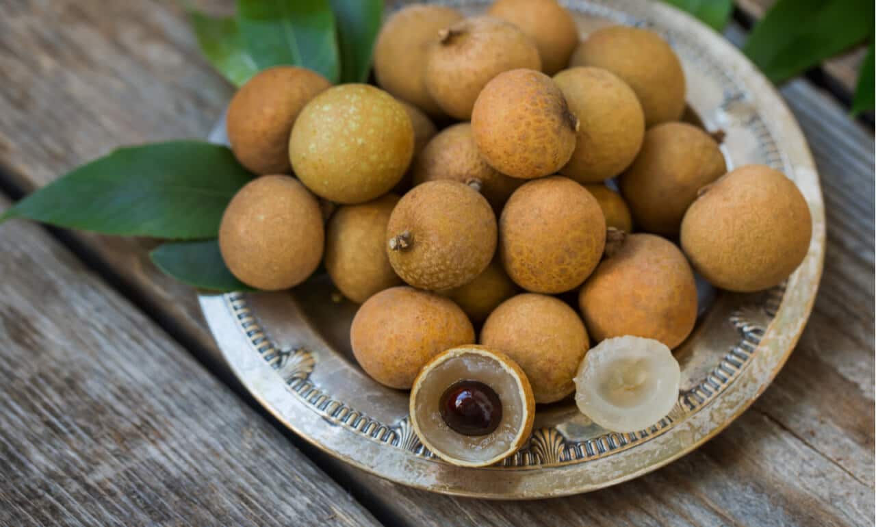 Longan Fruit: Health Benefits, Nutritional Value & Drawbacks - HealthifyMe