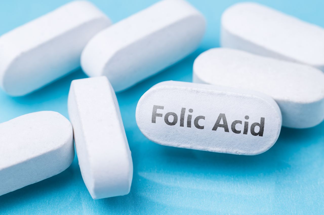 Folic Acid – Benefits, Side Effects, and Uses