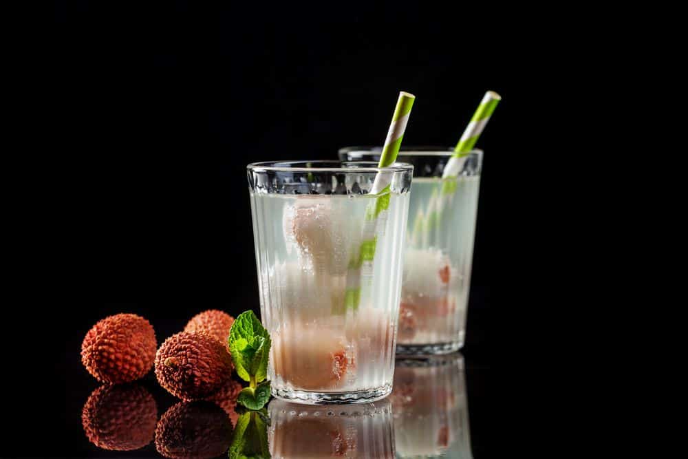 Lychee: Benefits, Nutrients, and Uses- HealthifyMe