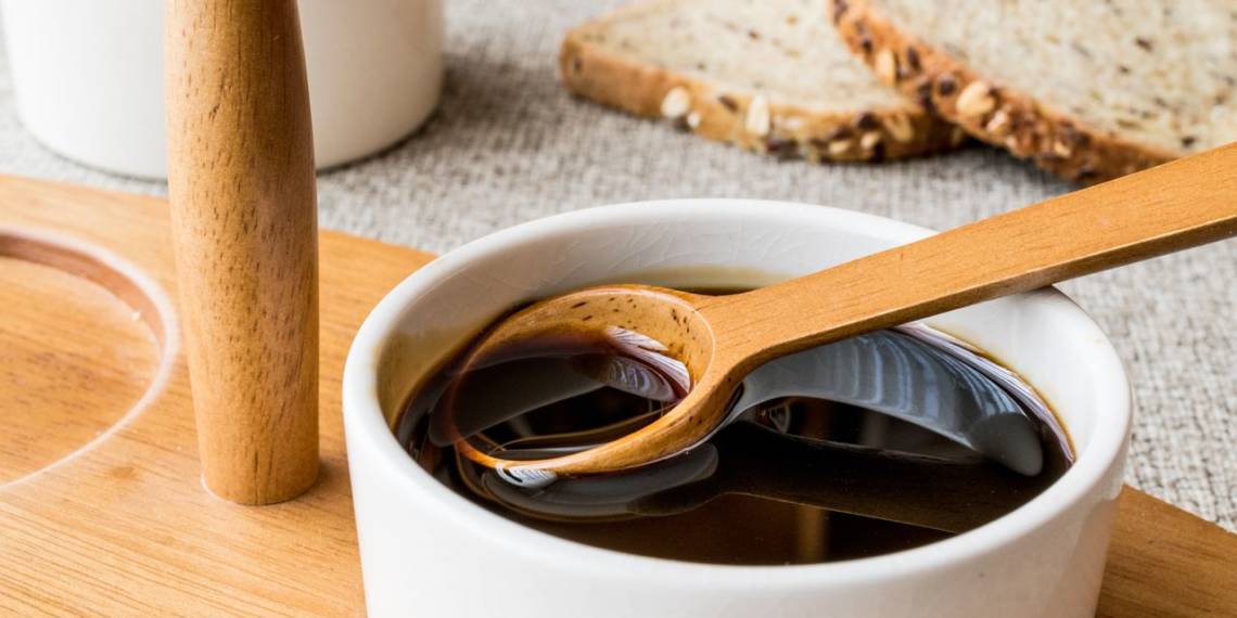 Blackstrap Molasses Nutrition, Benefits, & Precautions HealthifyMe