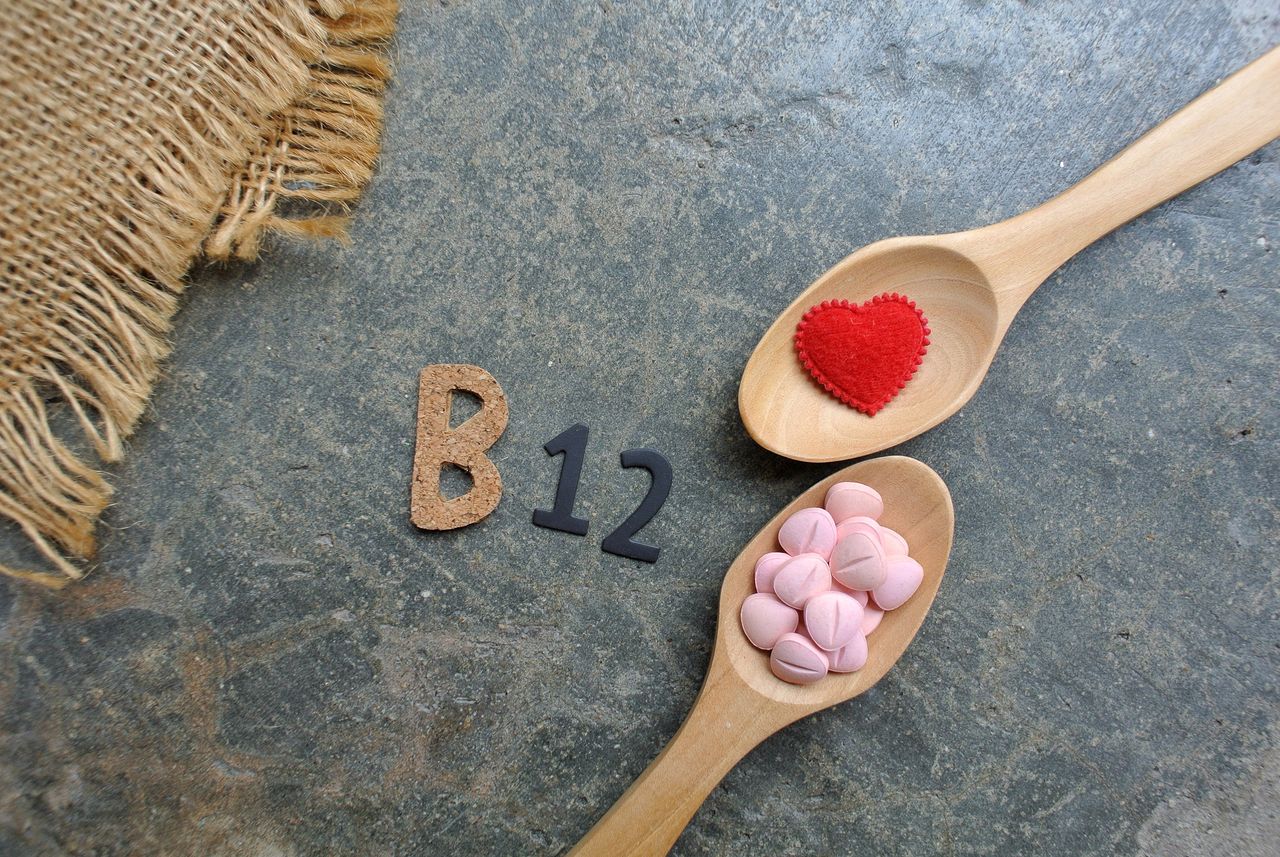 Does Vitamin B12 Promote Weight Loss?- HealthifyMe