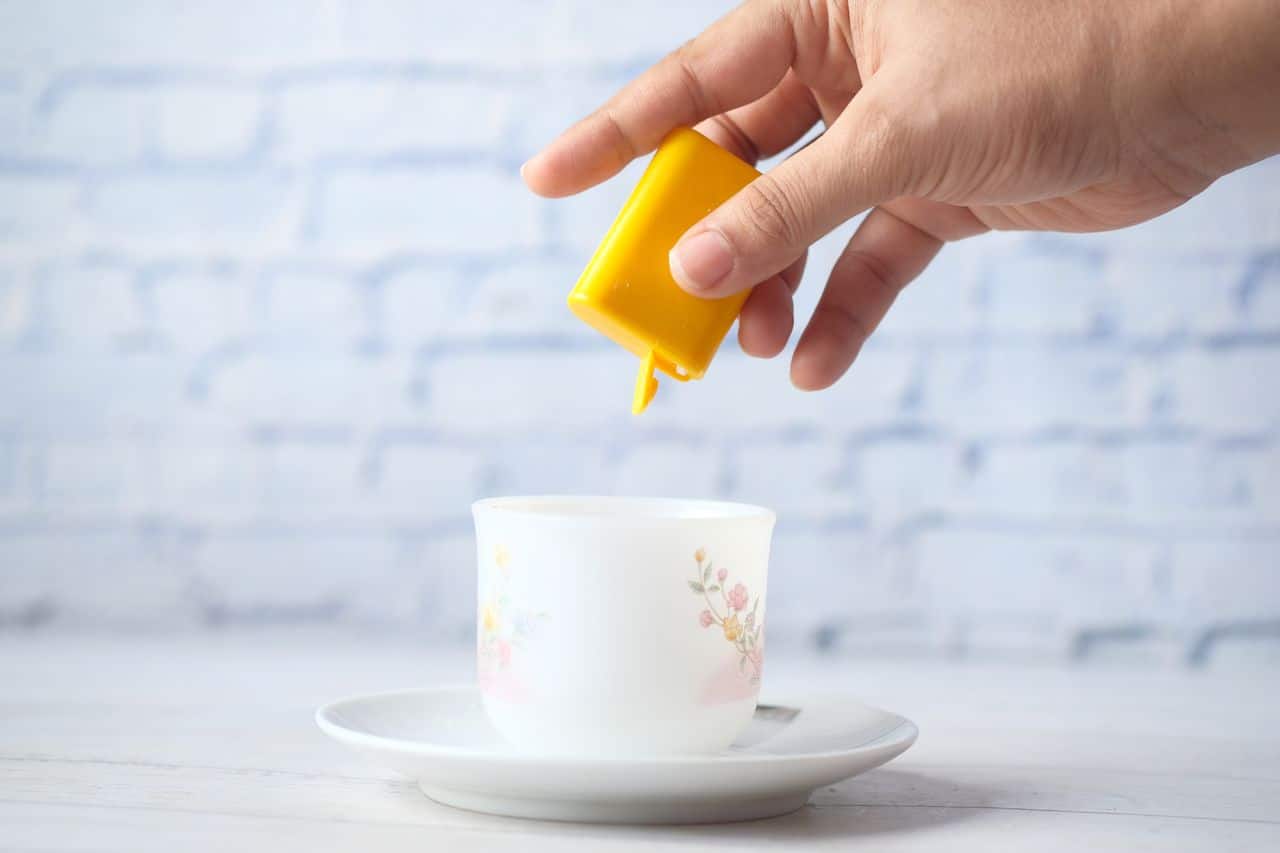Do Artificial Sweeteners Help with Weight Loss?- HealthifyMe