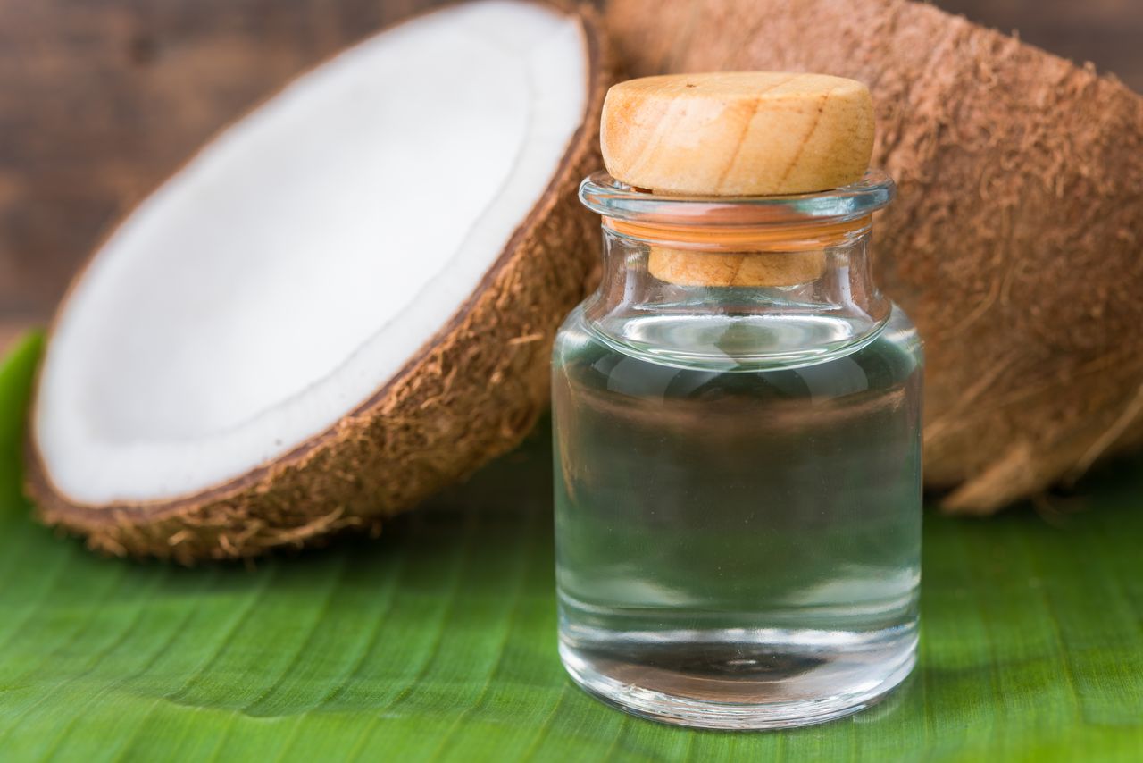 Amazing Benefits of Oil Pulling- HealthifyMe