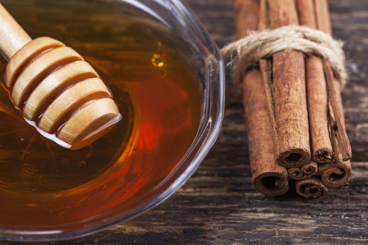 Honey and Cinnamon a Magic Potion for Good Health- HealthifyMe
