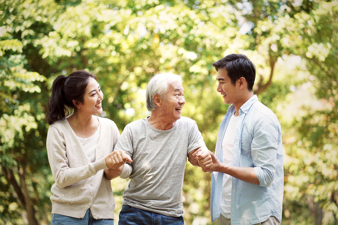 7 Simple Tips and Ways to Improve Your Parent’s Health- HealthifyMe