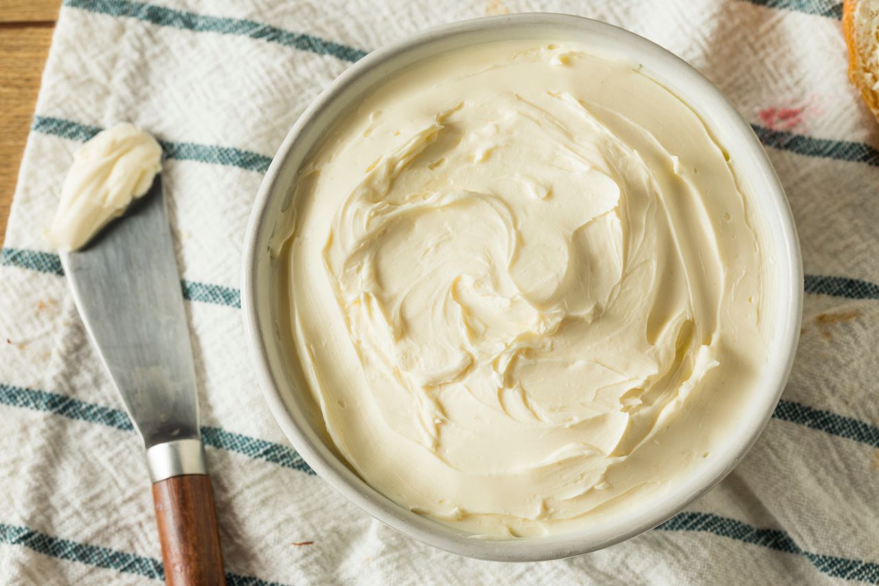 Cream Cheese: Fresh Cheese with a unique Flavour- HealthifyMe