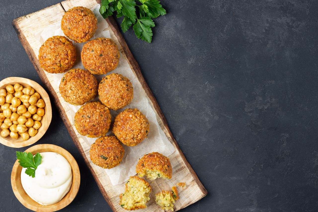 Falafel: A Vegetarian Delicacy- HealthifyMe