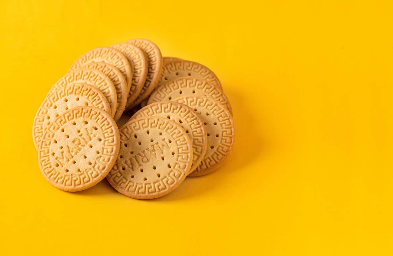 Biscuits: Potential Health Benefits and Risks- HealthifyMe