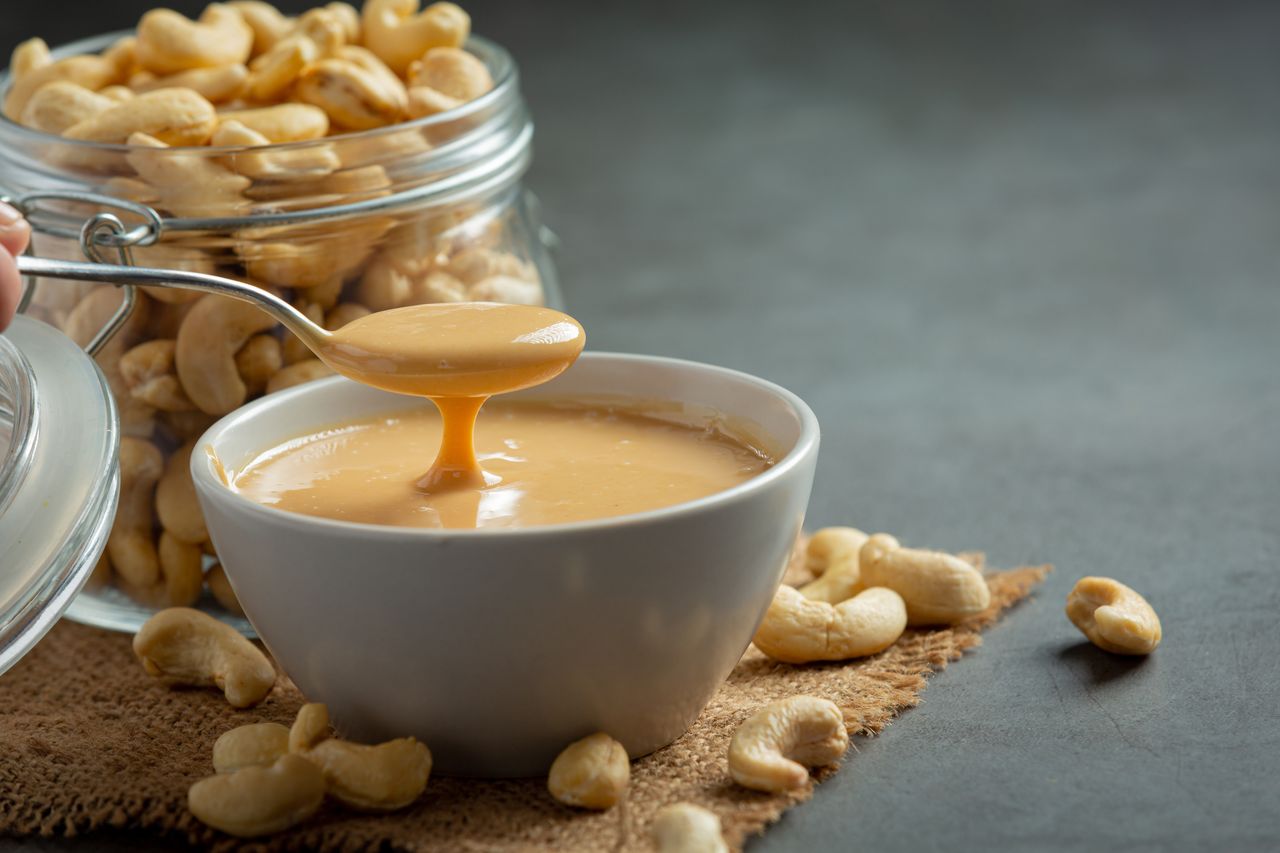 Cashew Butter: A Smooth Nut Butter with Benefits- HealthifyMe