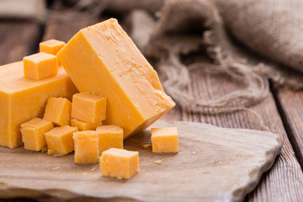 Cheddar Cheese The Healthy Punch To Your Daily Diet HealthifyMe