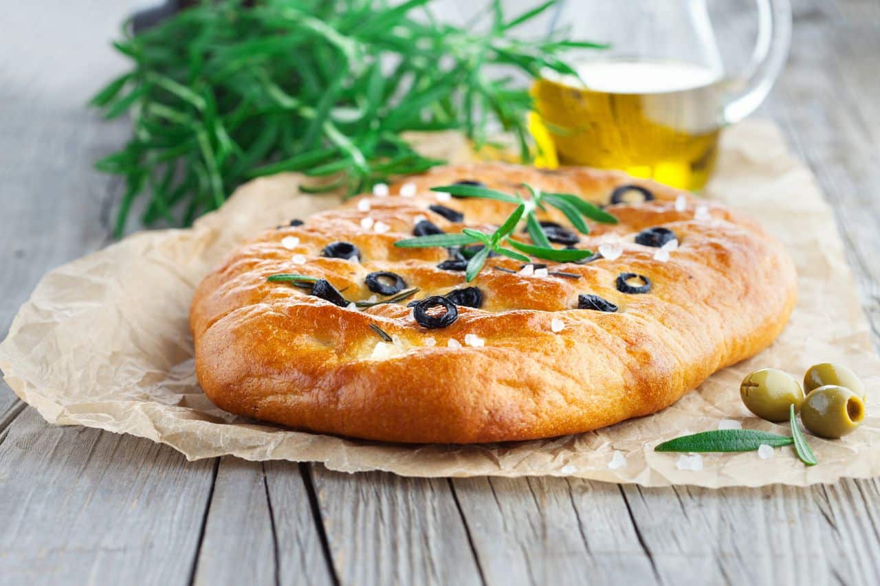 Focaccia Bread: Healthy or Merely Popular?- HealthifyMe