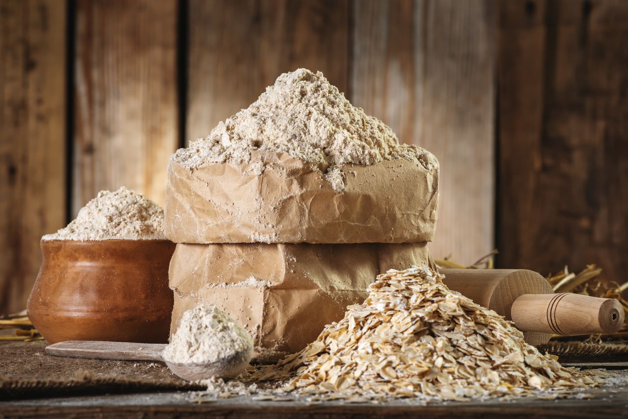 Oat Flour: Nutritional Facts and Health Benefits- HealthifyMe