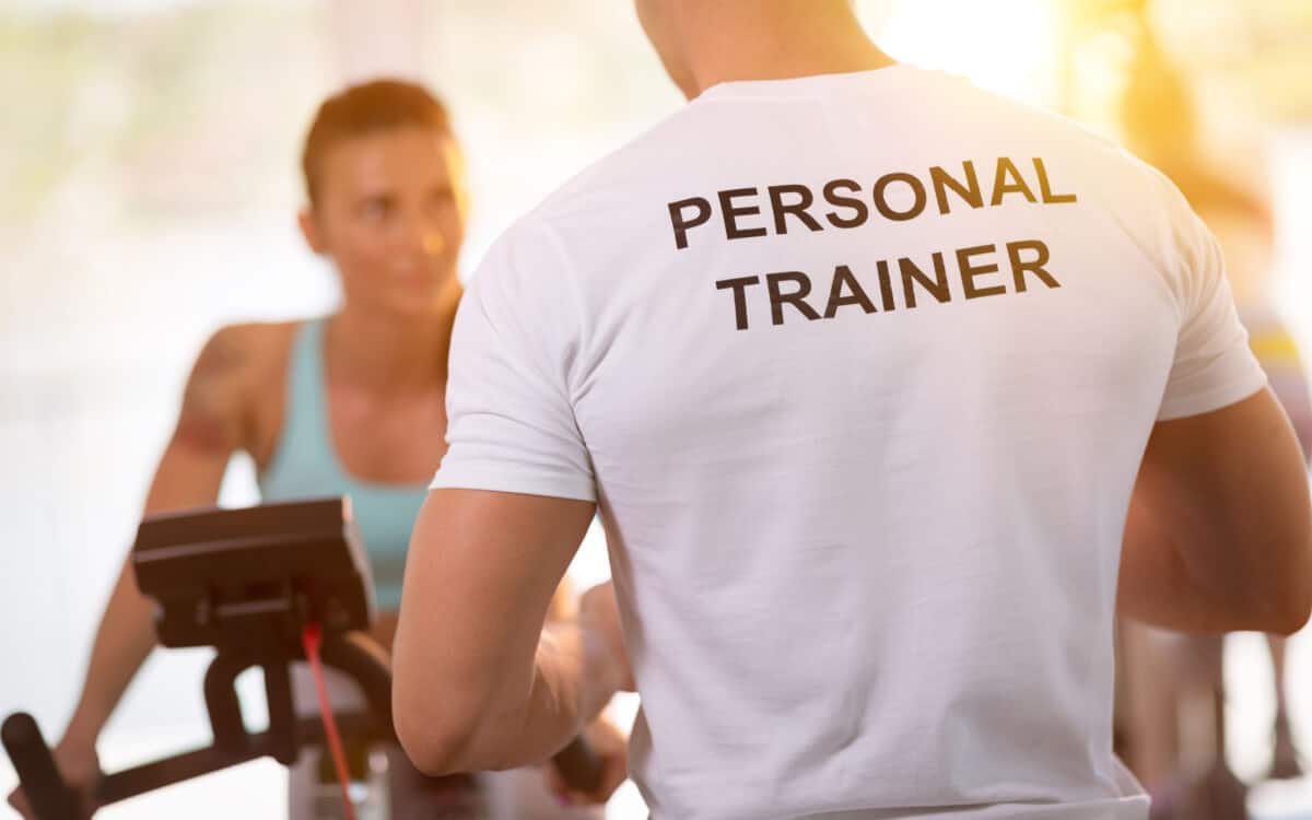 Reasons Why Should You Hire A Personal Trainer- HealthifyMe