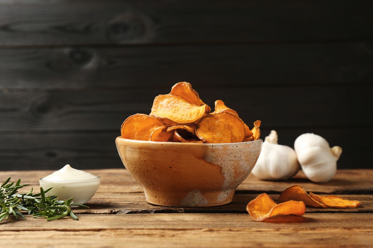 Sweet Potato Chips: Better Snack for a Healthier You- HealthifyMe