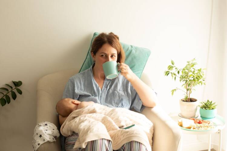 breastfeeding-d-mer-postpartum-depression-healthifyme