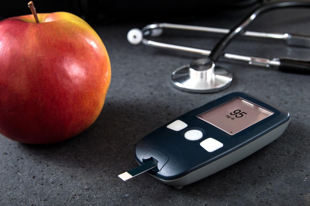 Kokį poveikį obuolys turi jūsų gliukozės kiekiui kraujyje – HealthifyMe