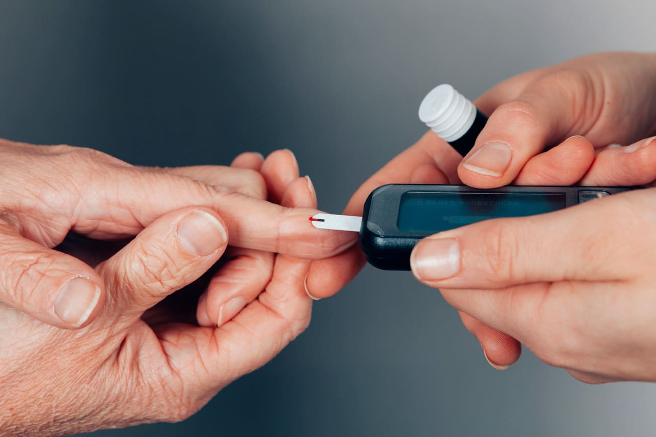 What is Dangerously Low Blood Sugar?- HealthifyMe