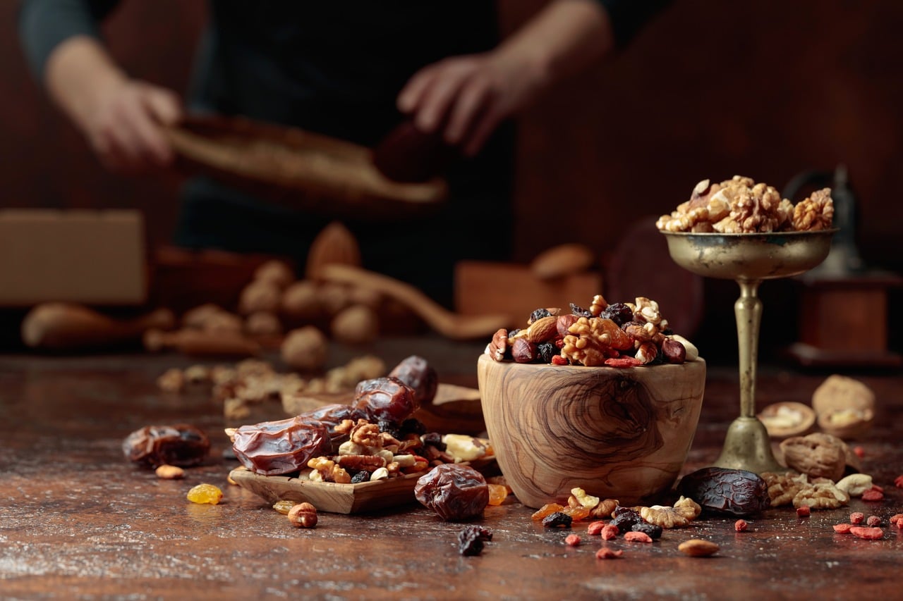 Dry Fruits For Weight Loss - A Comprehensive Guide - Blog - HealthifyMe