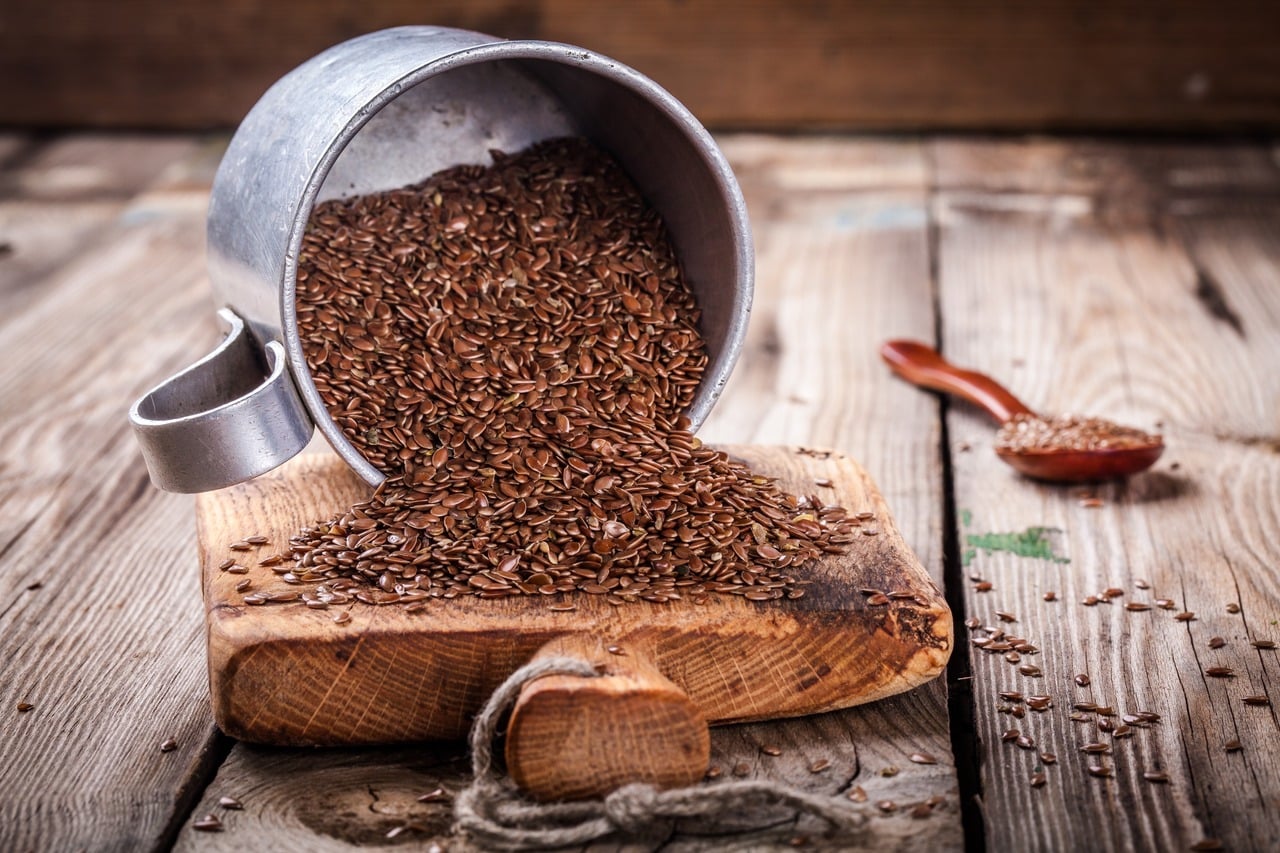 Flaxseed for Thyroid: Is Flaxseed Good for Thyroid?- HealthifyMe