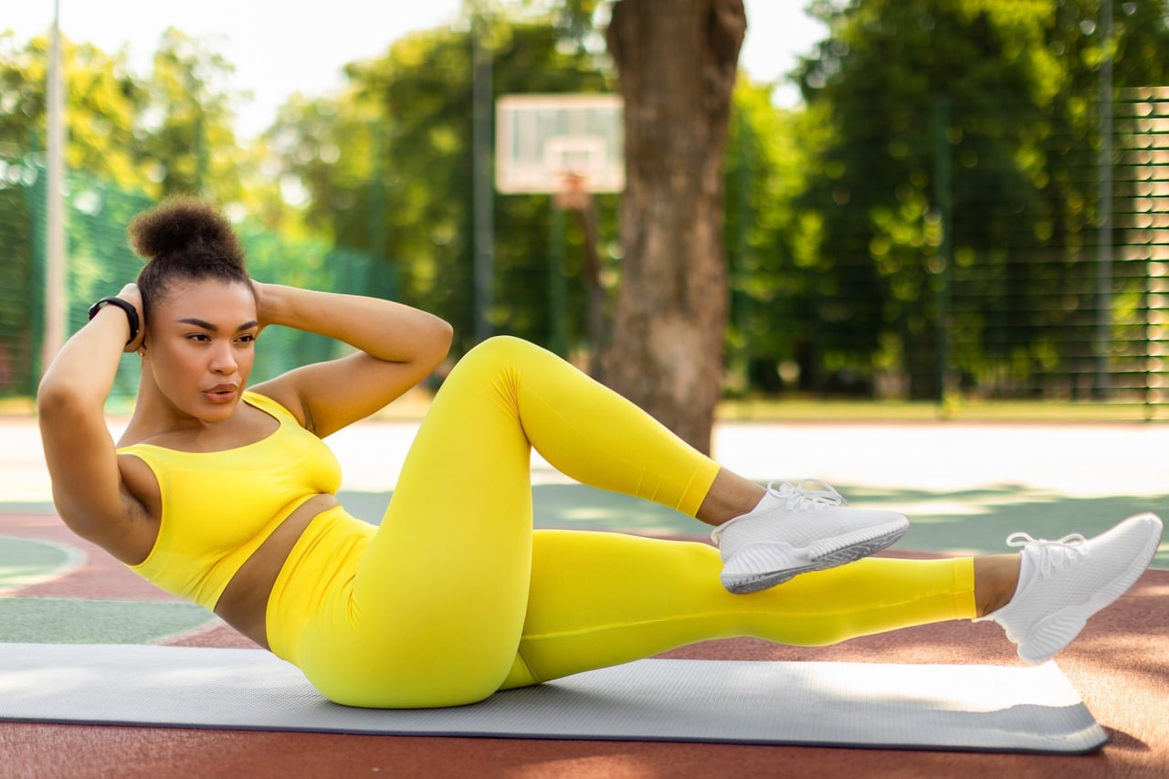 Do Crunches Help with Belly Fat Reduction?- HealthifyMe