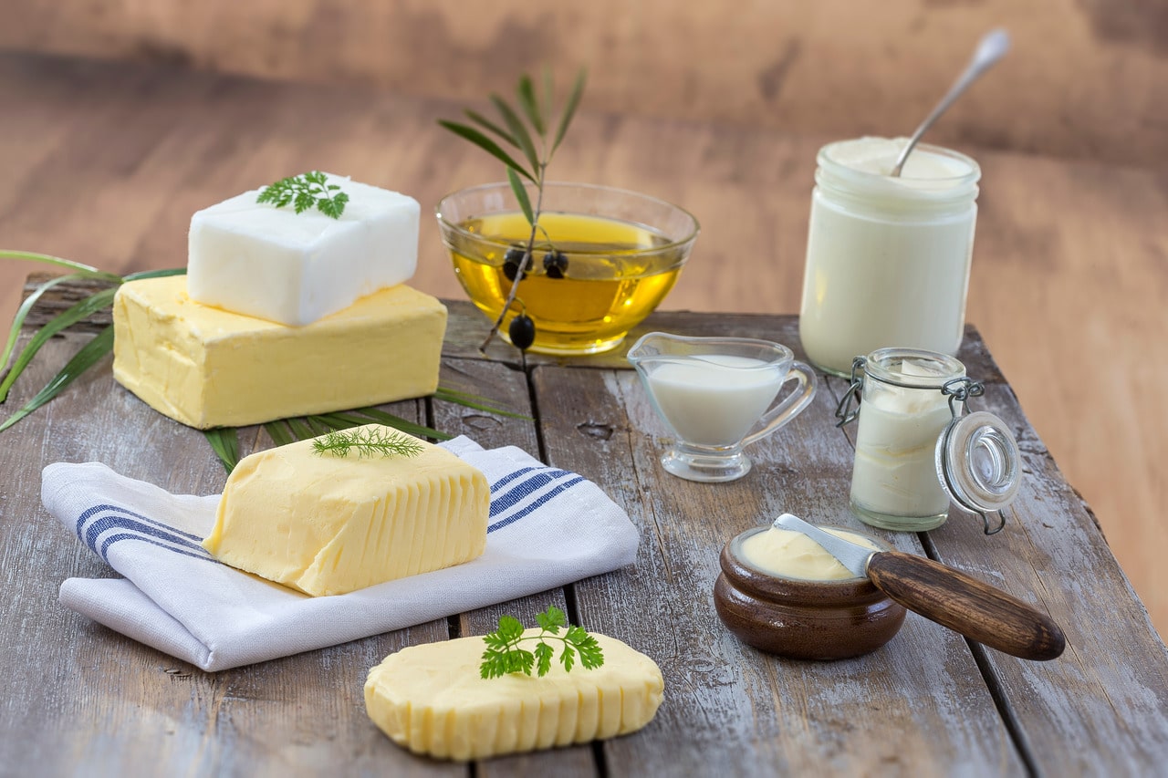Understanding The Difference Between Fats and Oils- HealthifyMe
